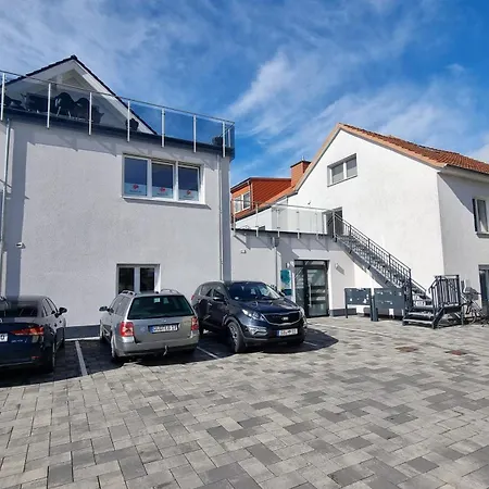 4 Zimmerwohnung In *