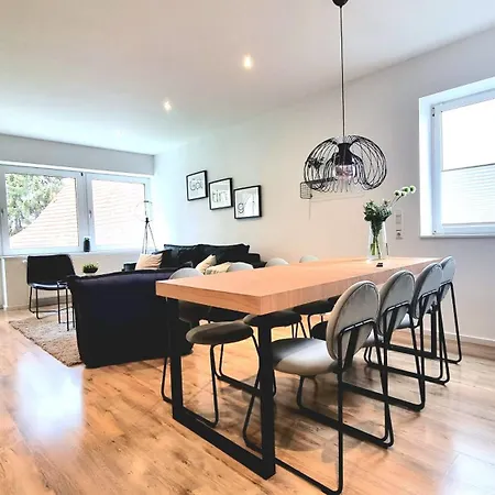 4 Zimmerwohnung In *